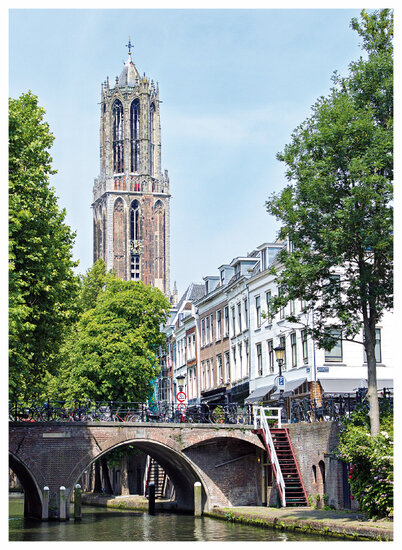ansichtkaart Utrechtse gracht met Domtoren (C036)