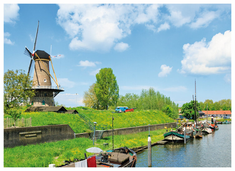 ansichtkaart Gorinchem - molen Nooit Volmaakt (C082)