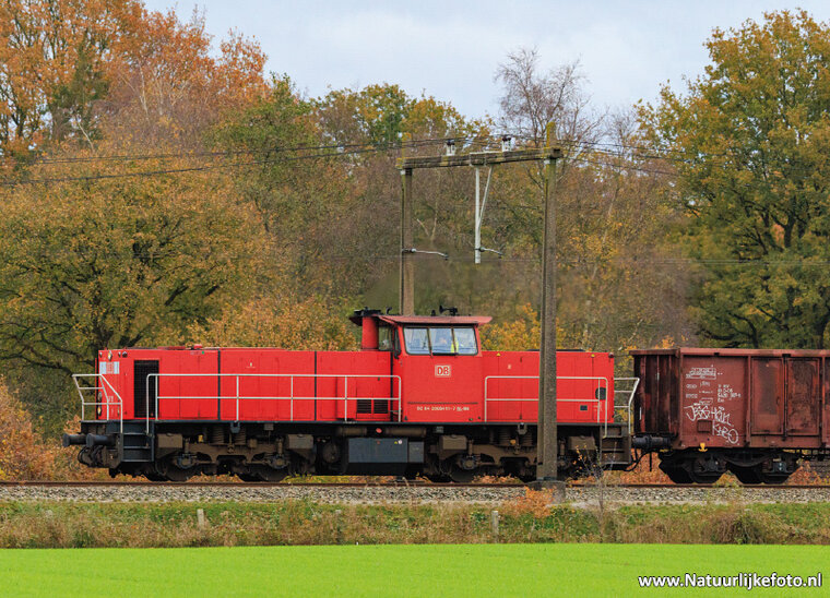 ansichtkaart diesel locomotief Mak DE 6400 (0749)
