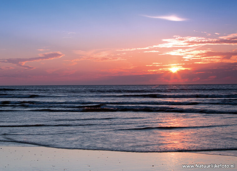 ansichtkaart zonsondergang op Texel (0467)