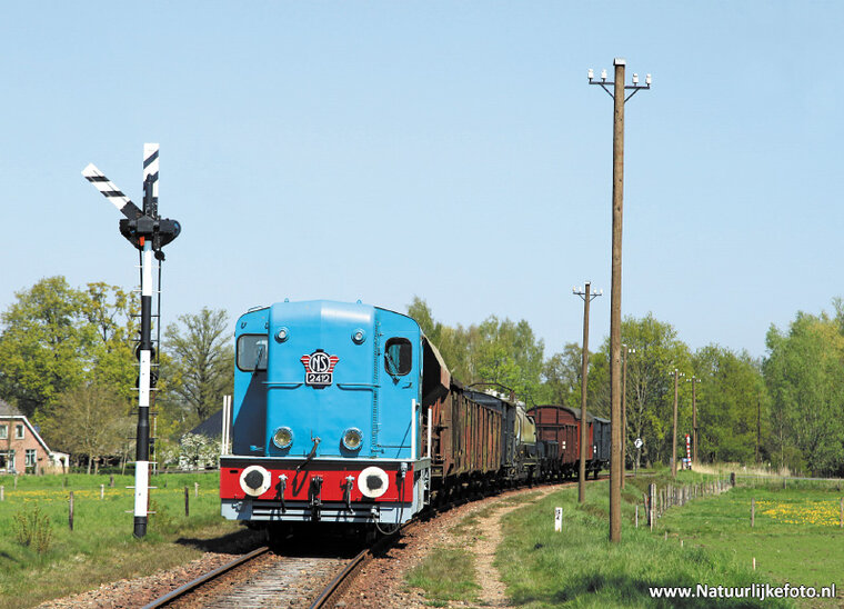ansichtkaart diesel-elektrische locomotief NS 2412 (0343)
