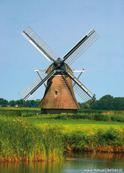 ansichtkaart molen de Bullemolen in Lekkum (0097)