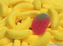 Snoepkaarten |  ansichtkaart snoepbanaantjes met aardbei Snoepkaarten |  ansichtkaart snoepbanaantjes met aardbei