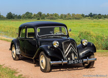 Ansichtkaarten met auto's | Ansichtkaart Citroën Traction Avant