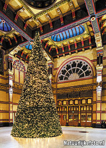 ansichtkaart kerstboom Centraal Station Groningen, postcard Christmas tree Central Station, Postkarte Tannenbaum Hauptbahnhof