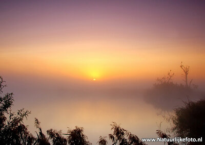 Ansichtkaart zonsopkomst Leekstermeer, postcard sunrise Leekstermeer, Postkarte Sonnenaufgang Leekstermeer 