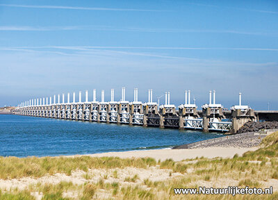 ansichtkaart Oosterscheldekering in Zeeland, Postcard Oosterscheldekering, Postkarte Oosterscheldekering