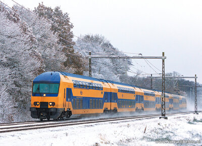 ansichtkaart NS dubbeldekker trein